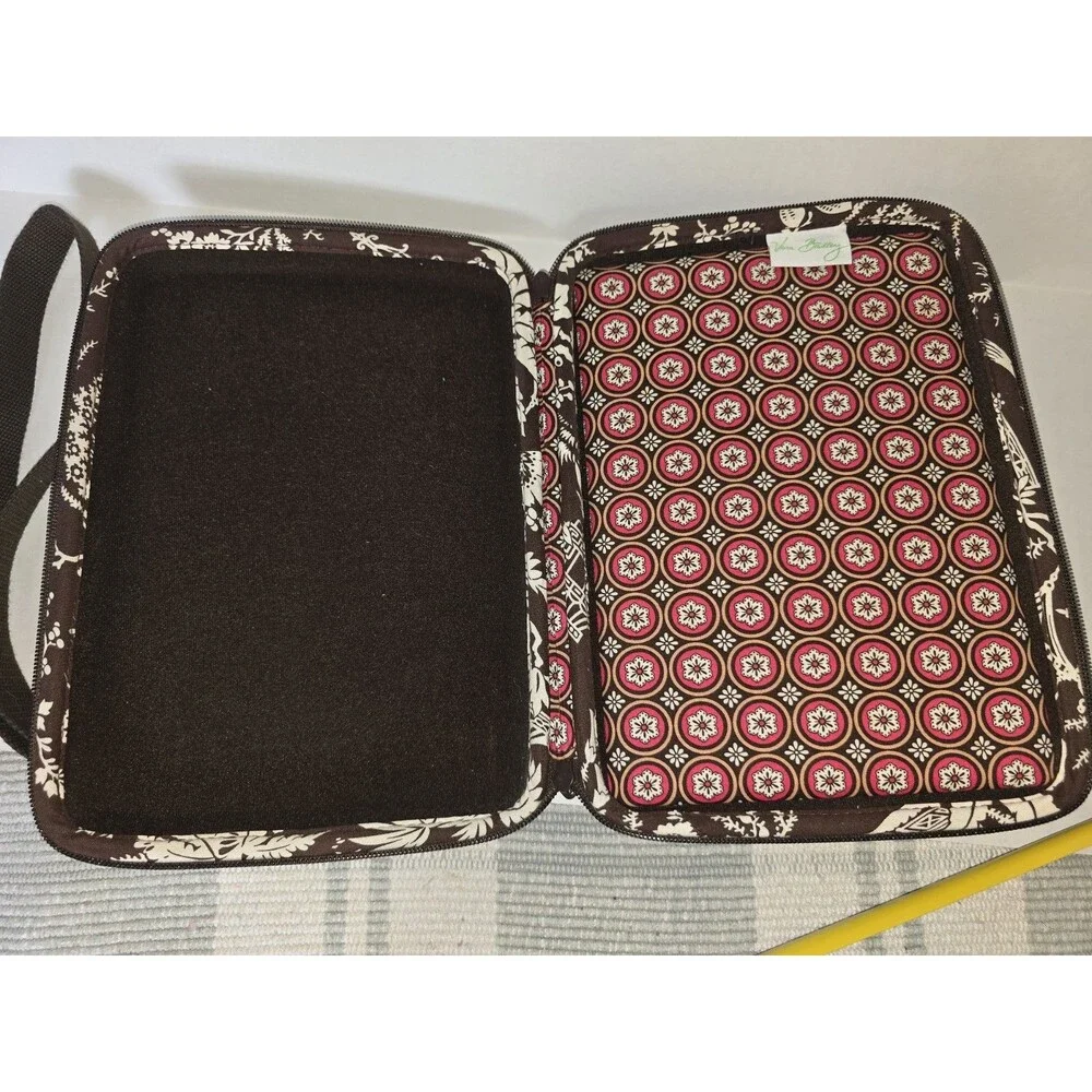 VERA BRADLEY Imperial Toile Mini Laptop Case/ iPad bag With Strap NWT
